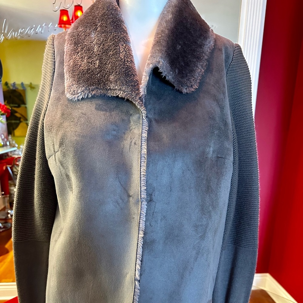 FABULOUS FURS JACKET NWOT